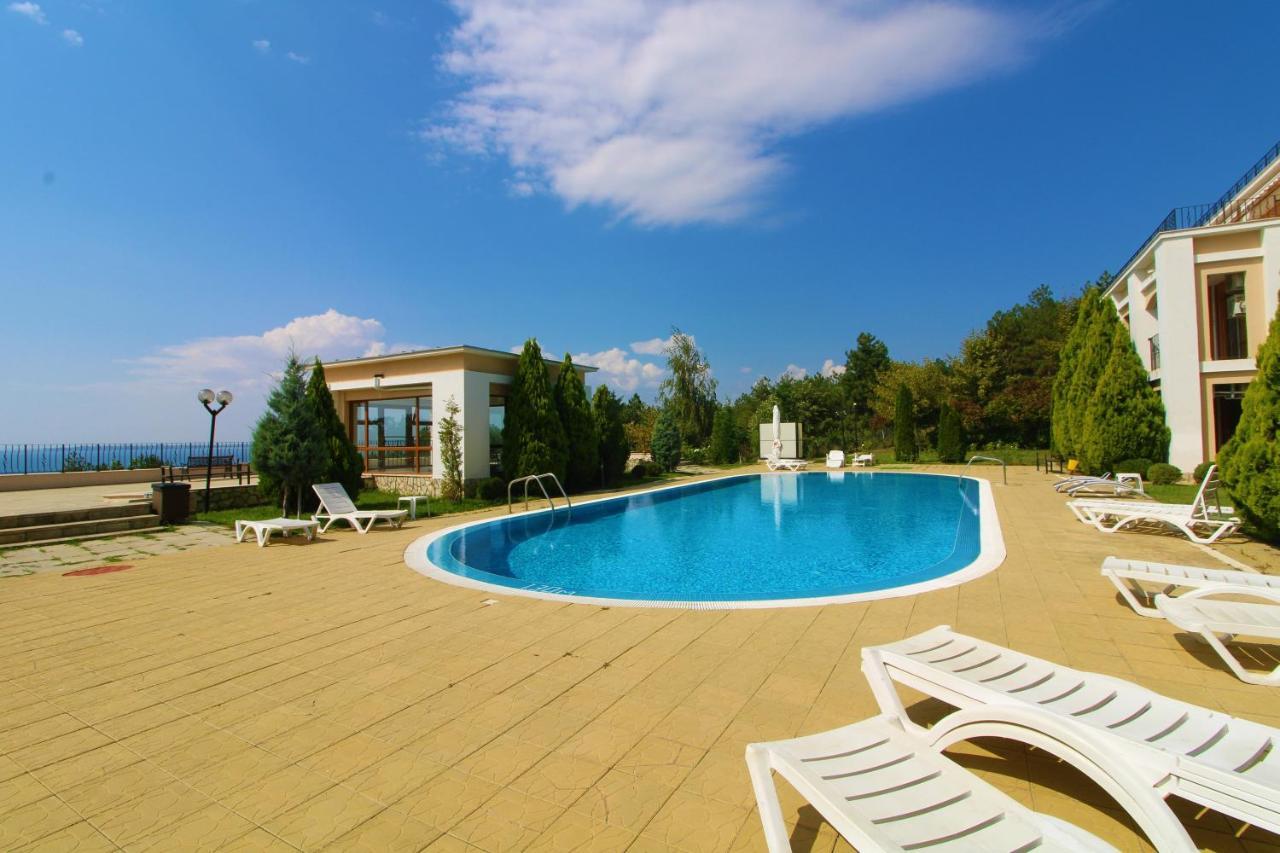 Fort Noks - Menada Apartments Sveti Vlas Exterior photo